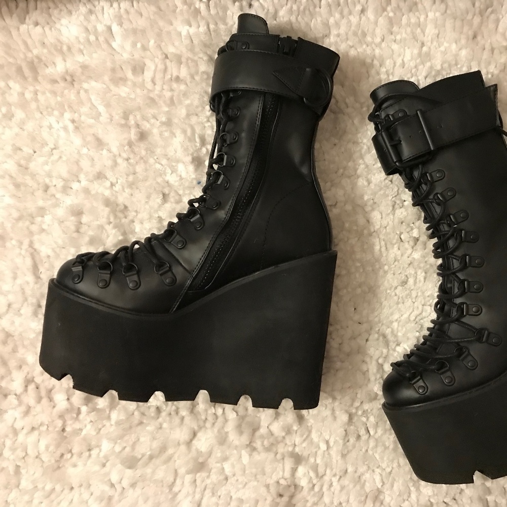 Demonia *NEW* Platform Boots Black Vegan Leather-8 - Picture 4 of 8